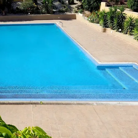 アパート La Perla: Sea View And Pool *