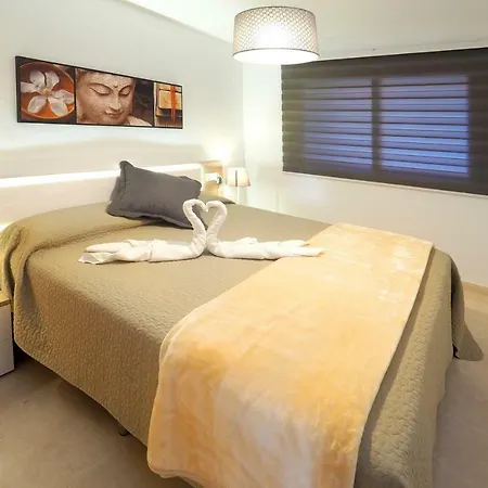 Lejlighed La Perla: Sea View And Pool