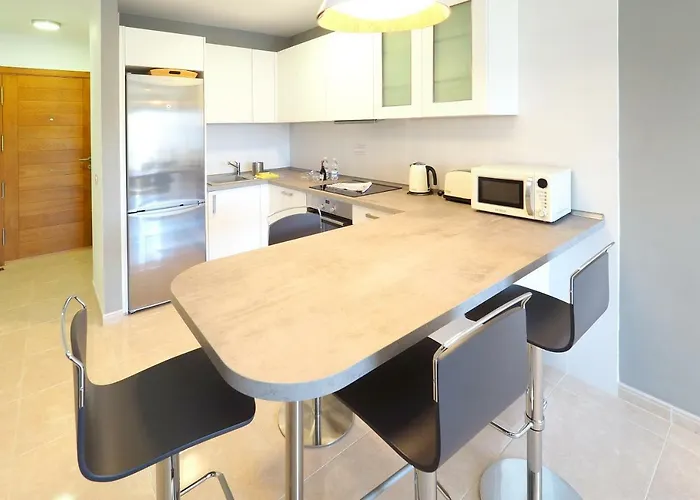 La Perla: Sea View And Pool