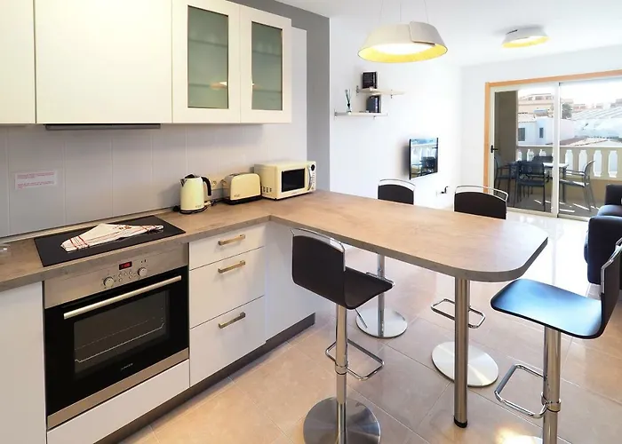 La Perla: Sea View And Pool *