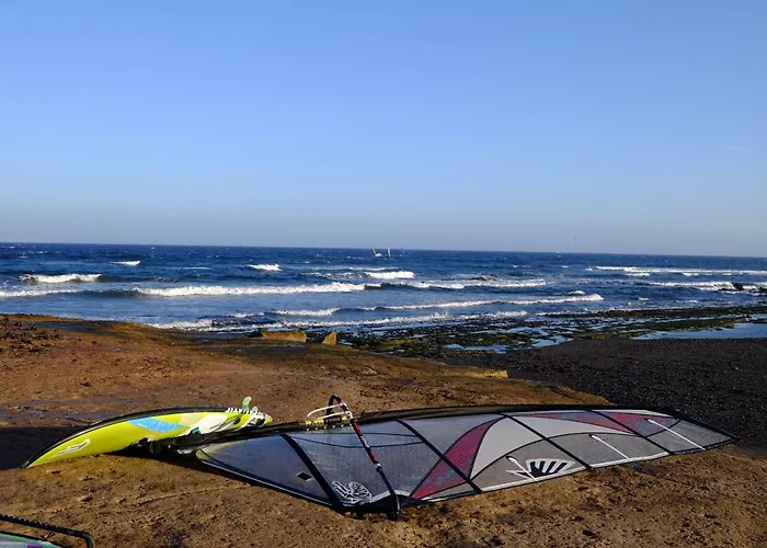 La Perla: Sea View And Pool Apartmán